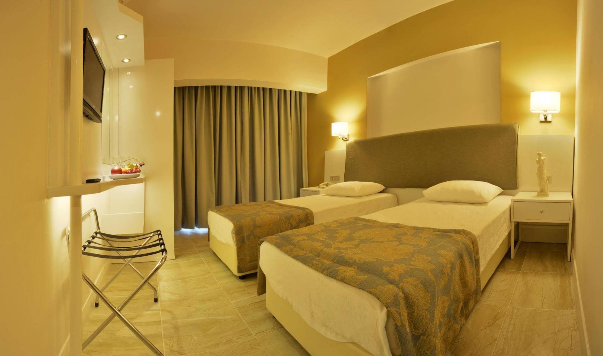 Maris Beach Hotel Marmaris Kültér fotó